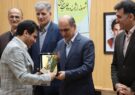 تجلیل از دکتر دانش تیموری به عنوان شهروند ارزشمند و داوطلب اجتماعی